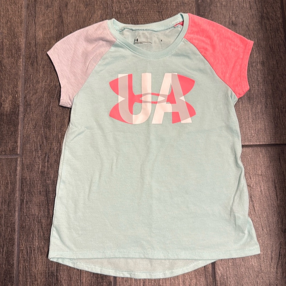 NWOT Girls Under Armour Shirt - size 5
